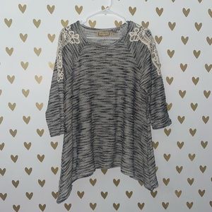 Life Style asymmetrical hem blouse